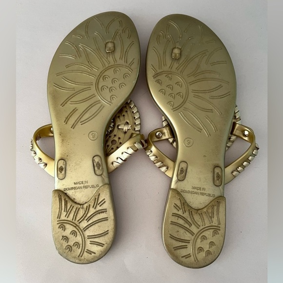 Jack Rogers Gold Rubber Medallion Sandals Boho Beachy Coastal Summer Vacation 9 - Picture 6 of 10